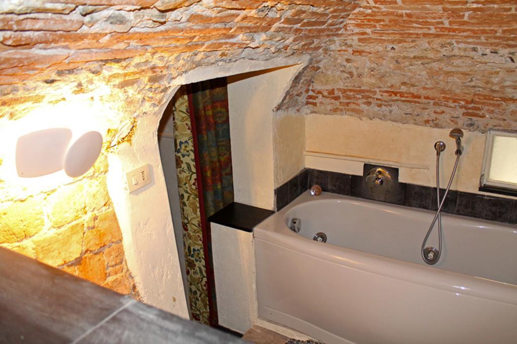 Torre Cepollini Hotel Albenga Szoba fotó